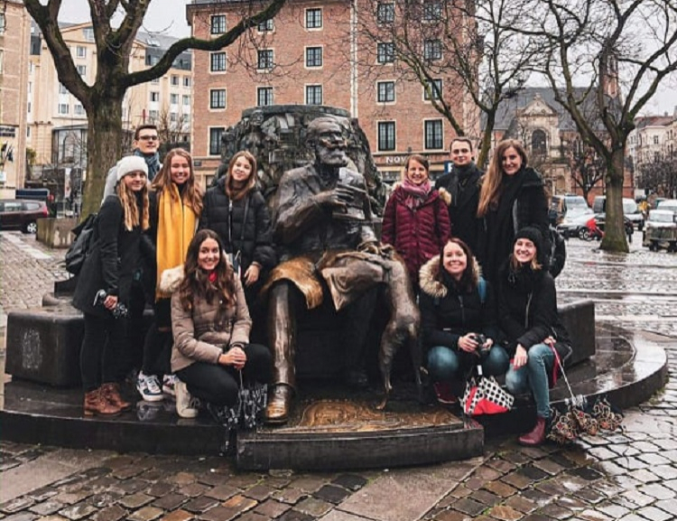 SKOK Visited the EU Institutions in Brussels. The Students Were Accepted by the Ambassador Jakub Dürr.