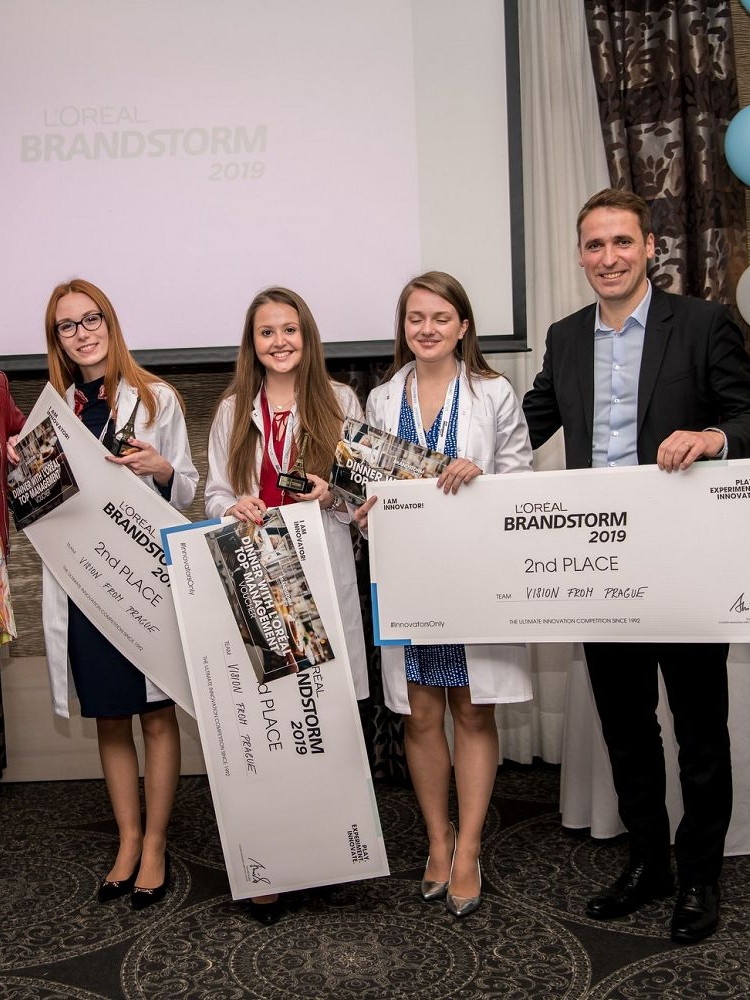 FIR students‘ success in BRANDSTORM competition by L´Oréal