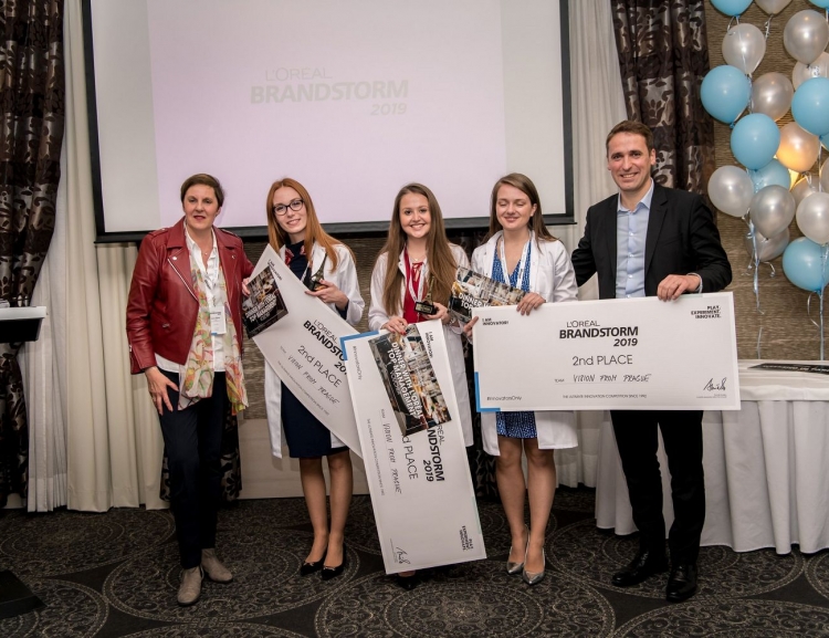 FIR students‘ success in BRANDSTORM competition by L´Oréal