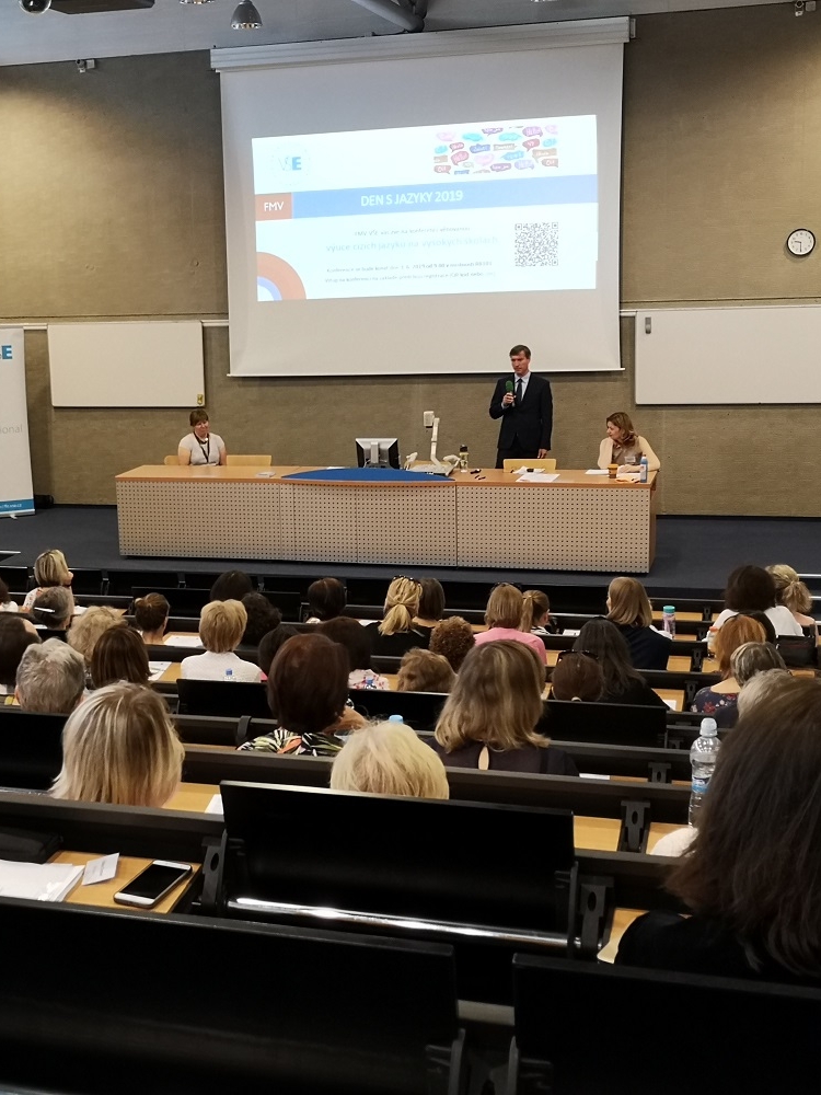 FIR hosted a “Day with Languages” Conference