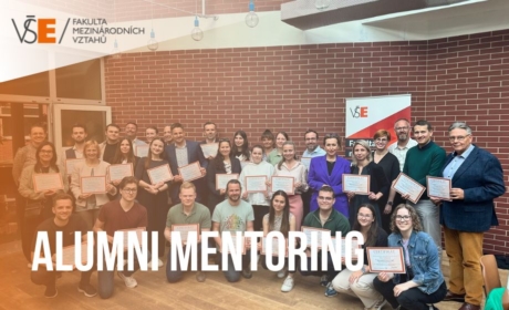 Find an Alumni Mentor: Applications for Alumni Mentoring 2025/2026 Are Now Open!