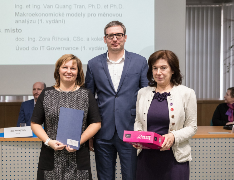 Educators From FIR Won the Oeconomica Awards for Authors of the Most Successful Publications