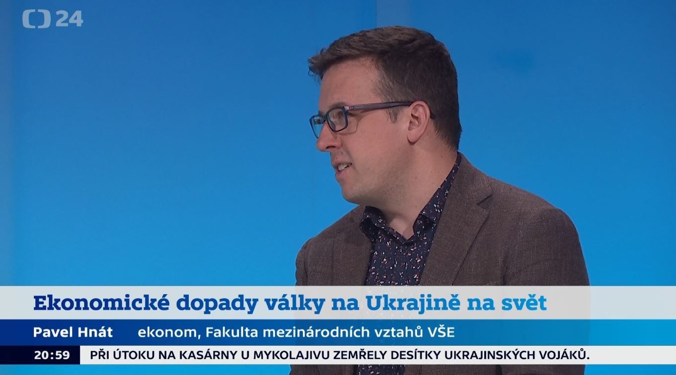 Doc. Pavel Hnát in the special broadcast of Czech TV to comment on the impact of war in Ukraine on the world economy
