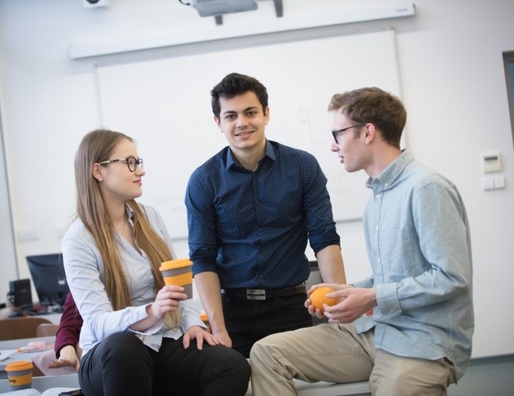 Students Will Connect With Graduates Again. FIR Has Launched the Second Year of the Alumni Mentoring Program.